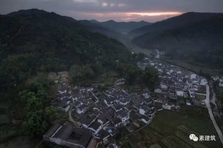 宀（miǎn）屋：安徽闪里镇桃源村祁红茶楼｜ 素建筑 